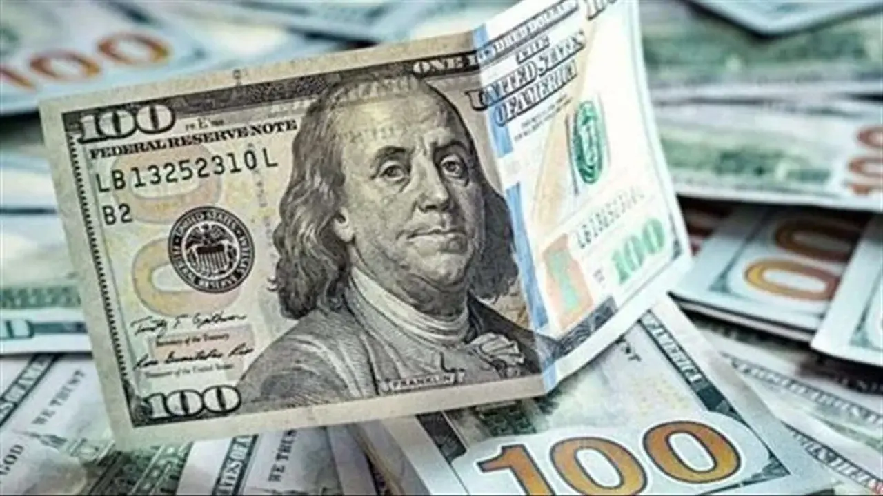 هبوط طفيف لسعر الدولار مقابل الجنيه المصري عقب قرارات البنك المركزي الأخيرة